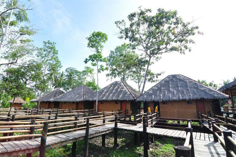 Hotel Loboc River Resort