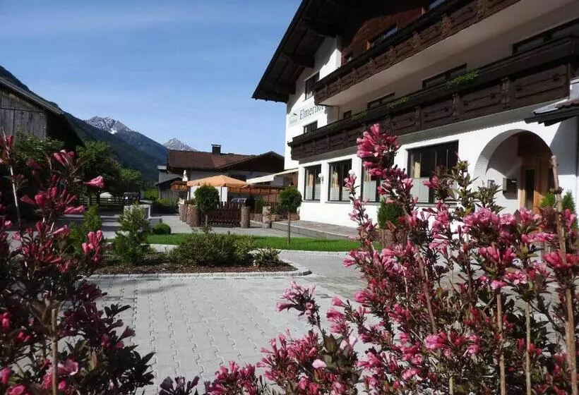 Hotelli Gästehaus Elmerhof