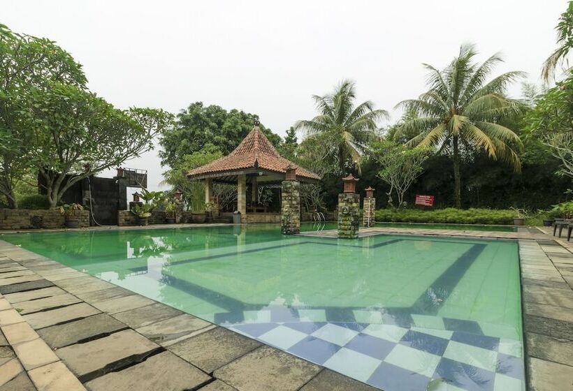 בית מלון כפרי Reddoorz @ Desa Cijulang Sentul