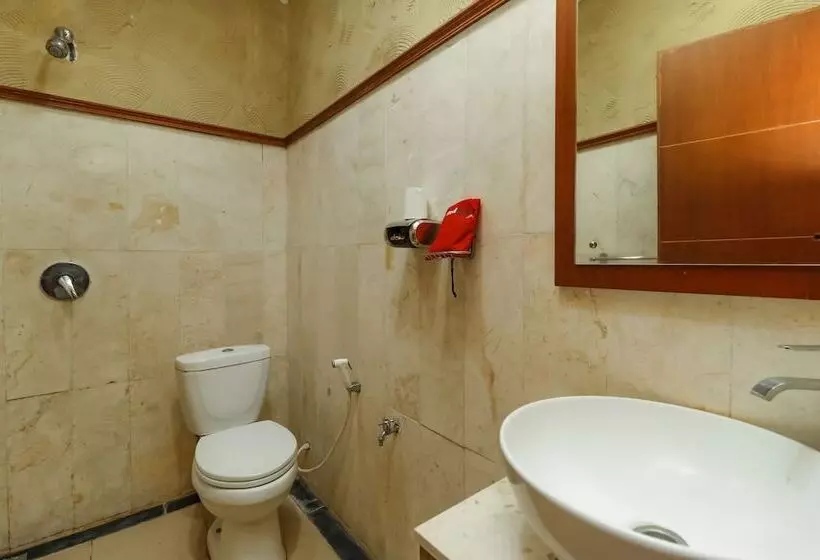 Hotelli Reddoorz @ Desa Cijulang Sentul