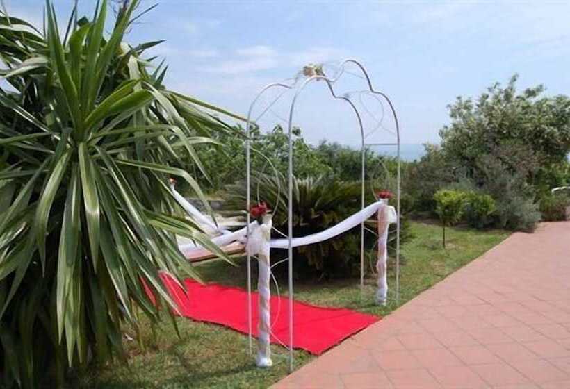 Hotelli Residence La Vignetta