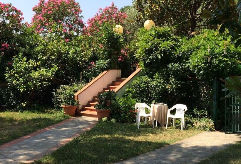 Hotelli Residence La Vignetta