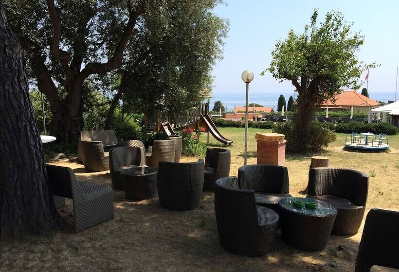 Hotelli Residence La Vignetta