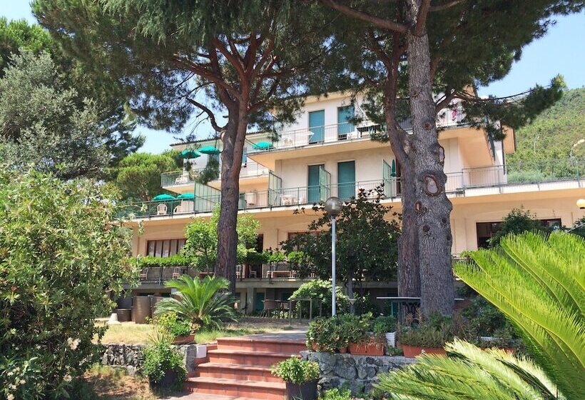 Hotelli Residence La Vignetta