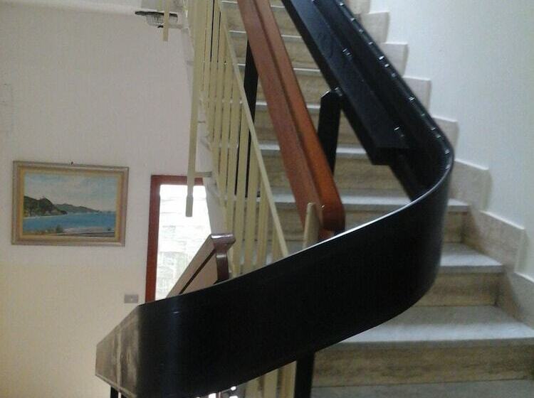 Hotelli Residence La Vignetta