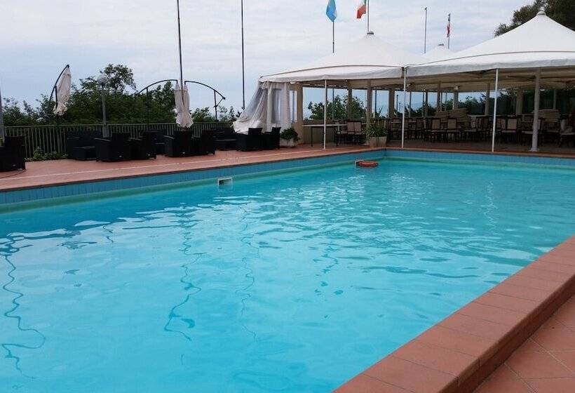 Hotelli Residence La Vignetta