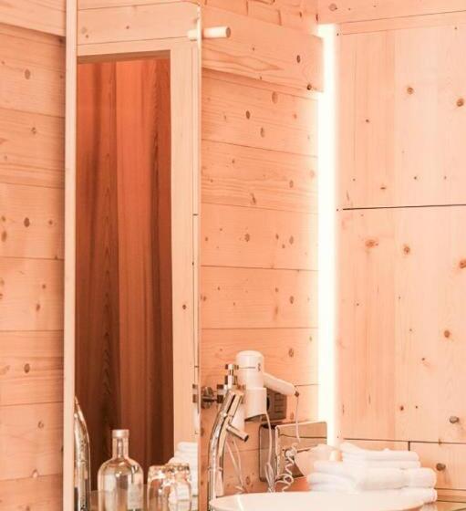 Отель Sleepwood