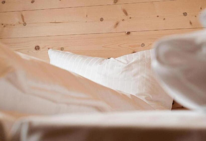 Отель Sleepwood