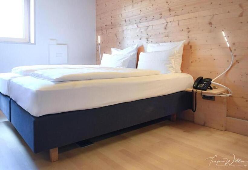 Отель Sleepwood