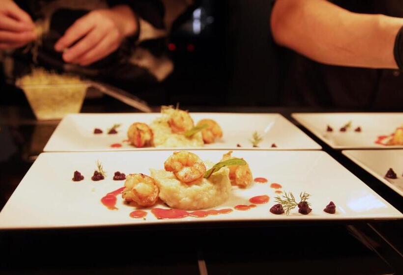 Отель Sleepwood