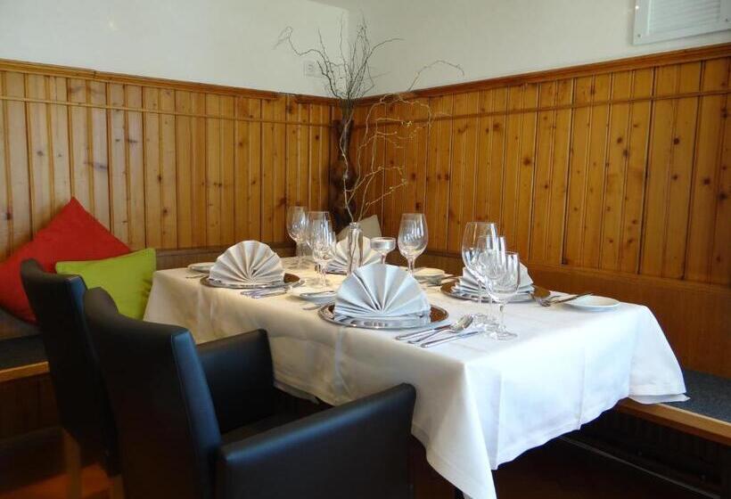 Waldrast Bed & Breakfast