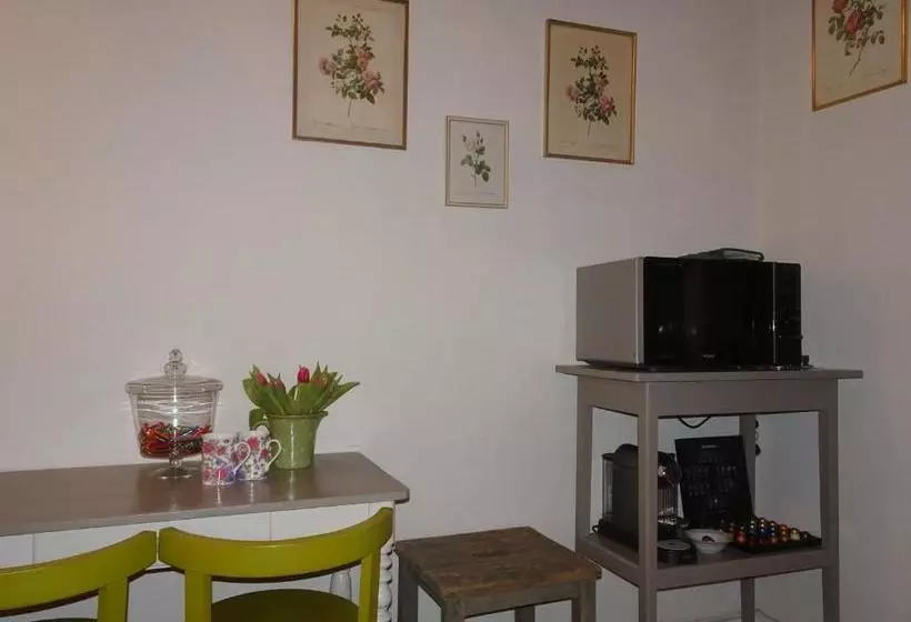تختخواب و صبحانه Guesthouse Alizée