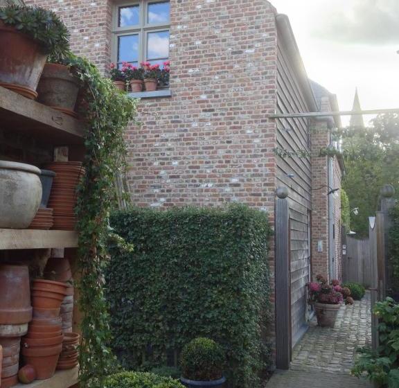 تختخواب و صبحانه Guesthouse Villa Vauban