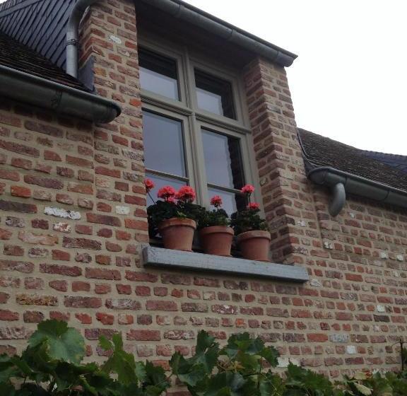 تختخواب و صبحانه Guesthouse Villa Vauban