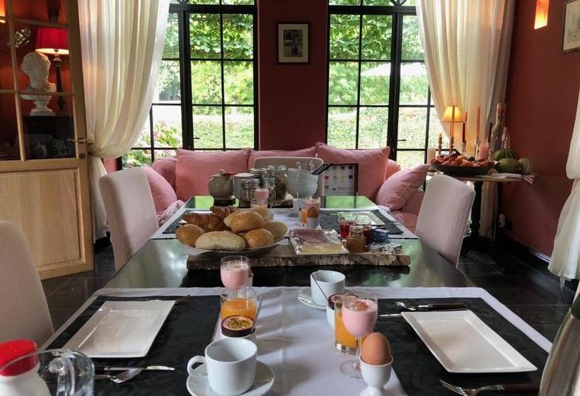 تختخواب و صبحانه Guesthouse Villa Vauban