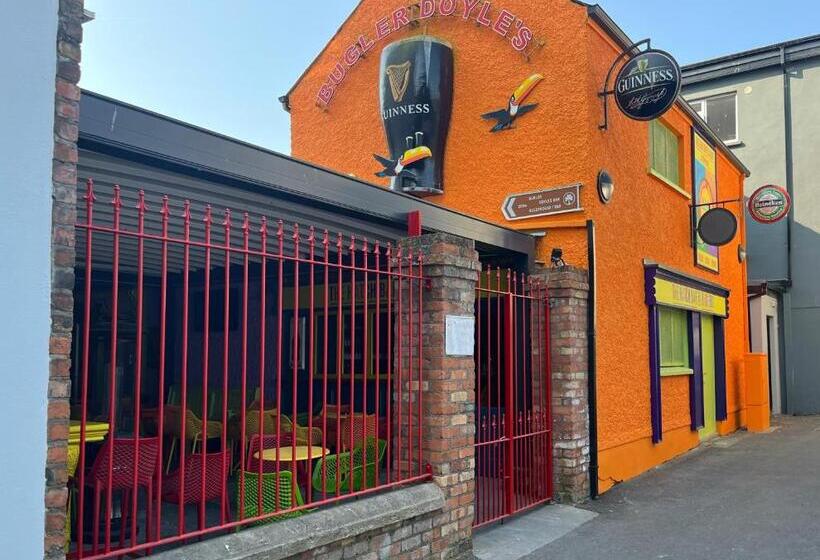 Bed and Breakfast Bugler Doyles Bar & Townhouse