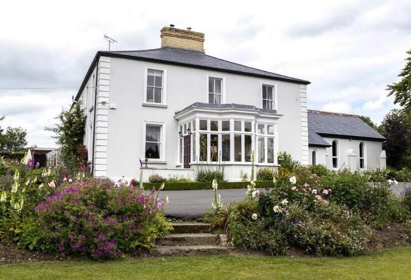 ベッドアンドブレックファースト College Hill House