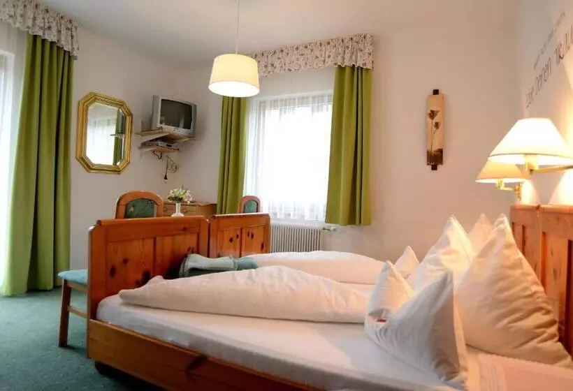 Aamiaismajoitus (B&B) Frühstückspension Seerose
