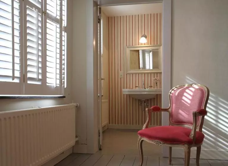 تختخواب و صبحانه Guesthouse Alizée