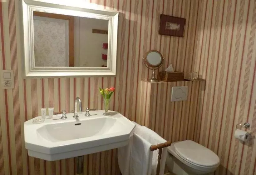 تختخواب و صبحانه Guesthouse Alizée
