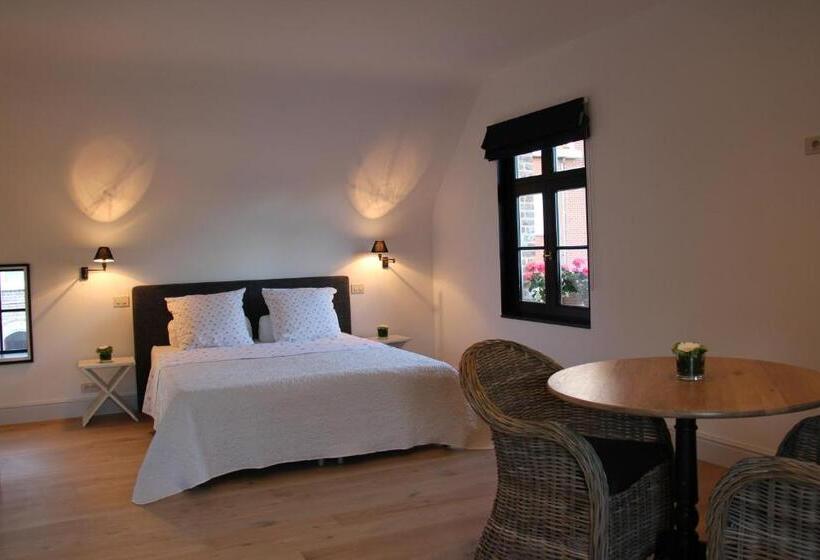 تختخواب و صبحانه Guesthouse Villa Vauban