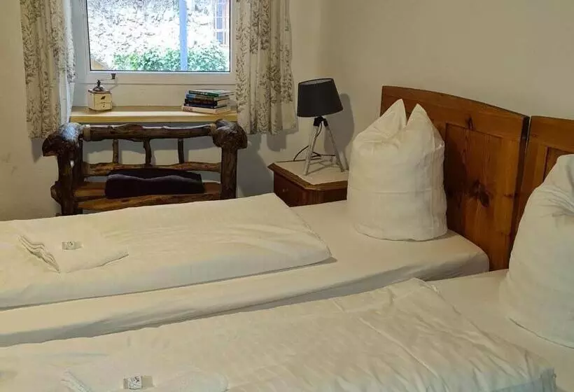 Aamiaismajoitus (B&B) Pension Leopoldine