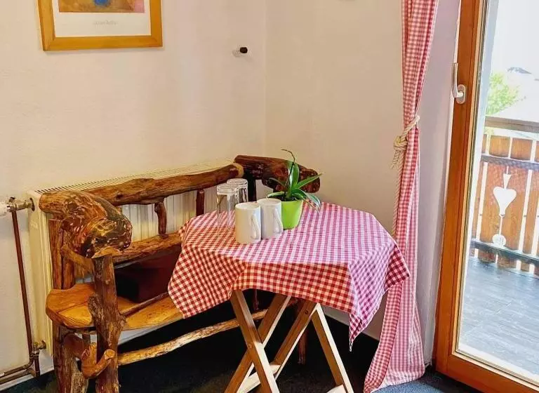 Aamiaismajoitus (B&B) Pension Leopoldine