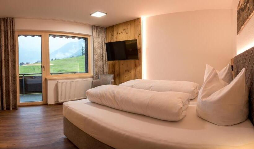 住宿加早餐  Sonnenhang Montafon