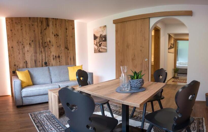 住宿加早餐  Sonnenhang Montafon