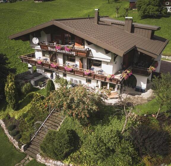 住宿加早餐  Sonnenhang Montafon