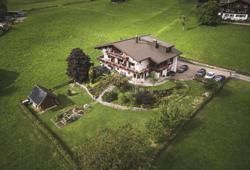 住宿加早餐  Sonnenhang Montafon