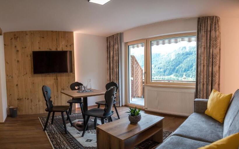 住宿加早餐  Sonnenhang Montafon