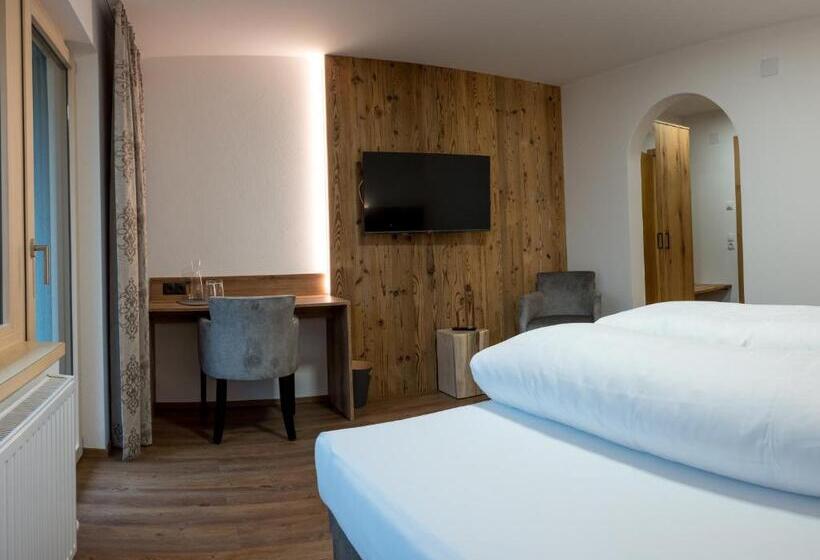 住宿加早餐  Sonnenhang Montafon