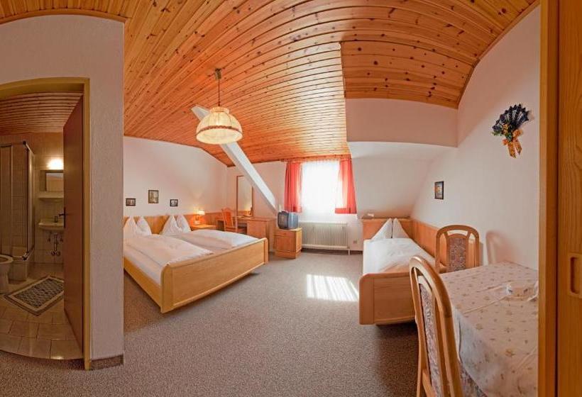 ホテル Twengerhof