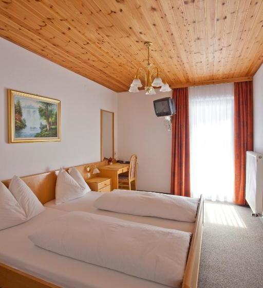 ホテル Twengerhof