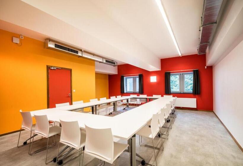 Liège Youth Hostel