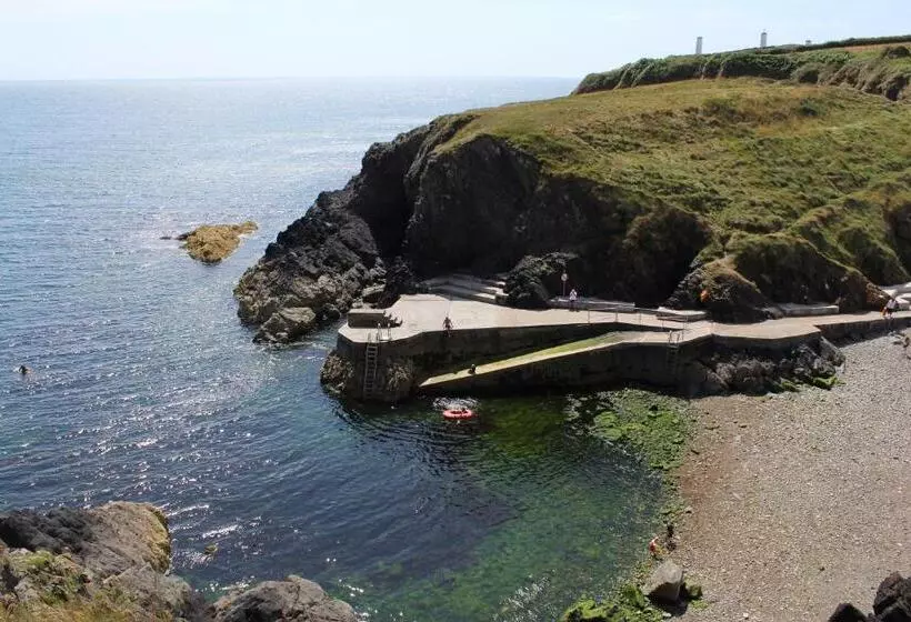 تختخواب و صبحانه Seacourt Accommodation Tramore   Adult Only