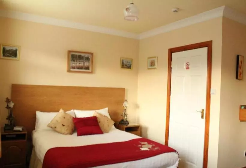 تختخواب و صبحانه Seacourt Accommodation Tramore   Adult Only