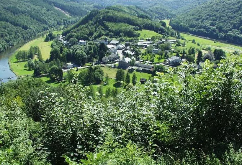 Hotelli Auberge Au Naturel Des Ardennes