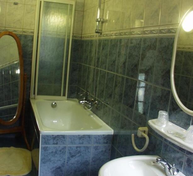 בית מלון כפרי Auberge Au Naturel Des Ardennes