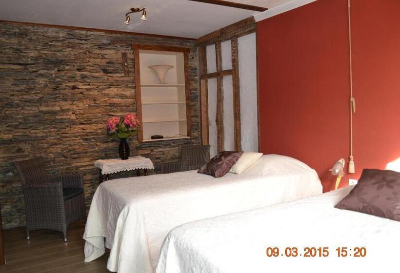 בית מלון כפרי Auberge Au Naturel Des Ardennes