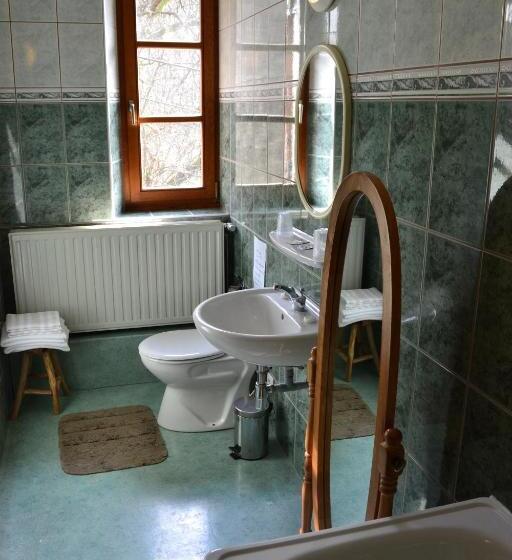 בית מלון כפרי Auberge Au Naturel Des Ardennes