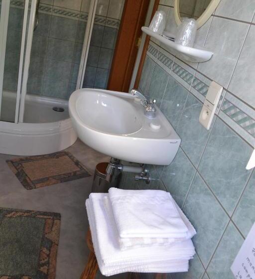 בית מלון כפרי Auberge Au Naturel Des Ardennes