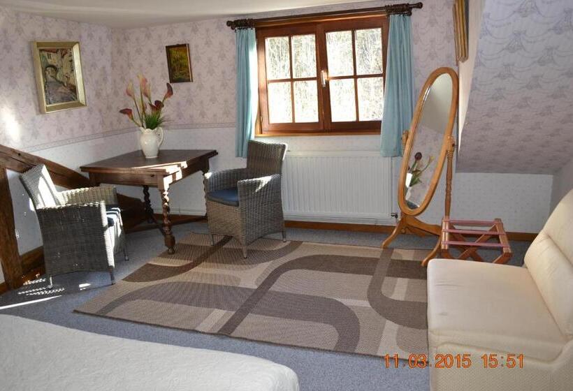 בית מלון כפרי Auberge Au Naturel Des Ardennes