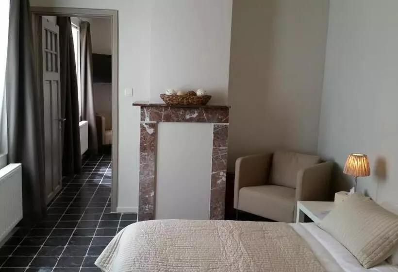هتل B&b Charles Cabour