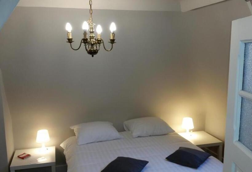 هتل B&b Charles Cabour