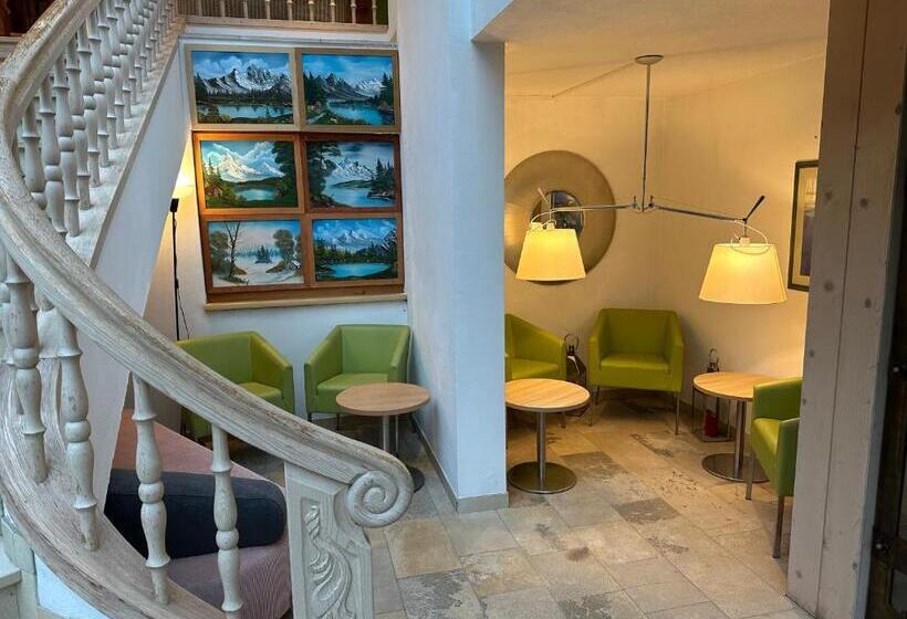 هتل Daneu Gaschurn