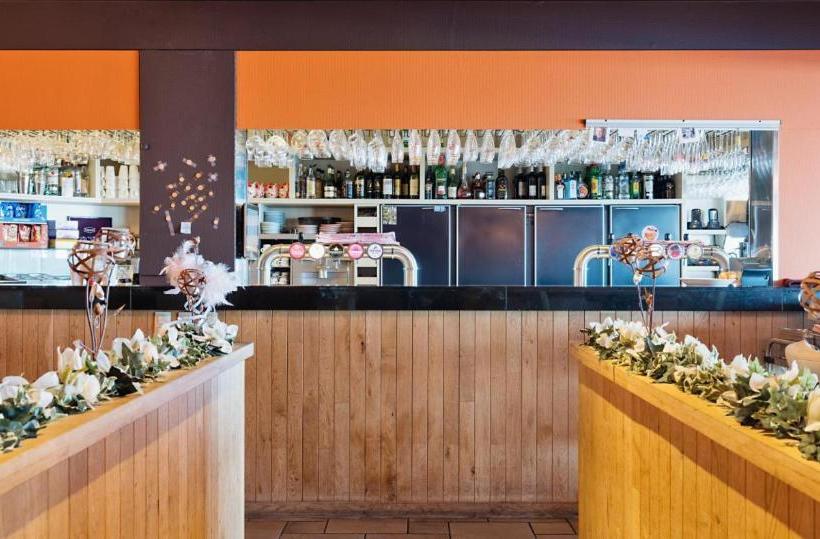 هتل De Zeebries Budget