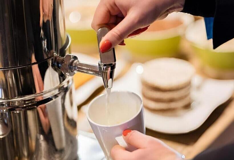 هتل De Zeebries Budget