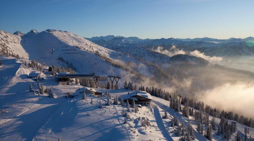 Hotelli Ennskraxblick